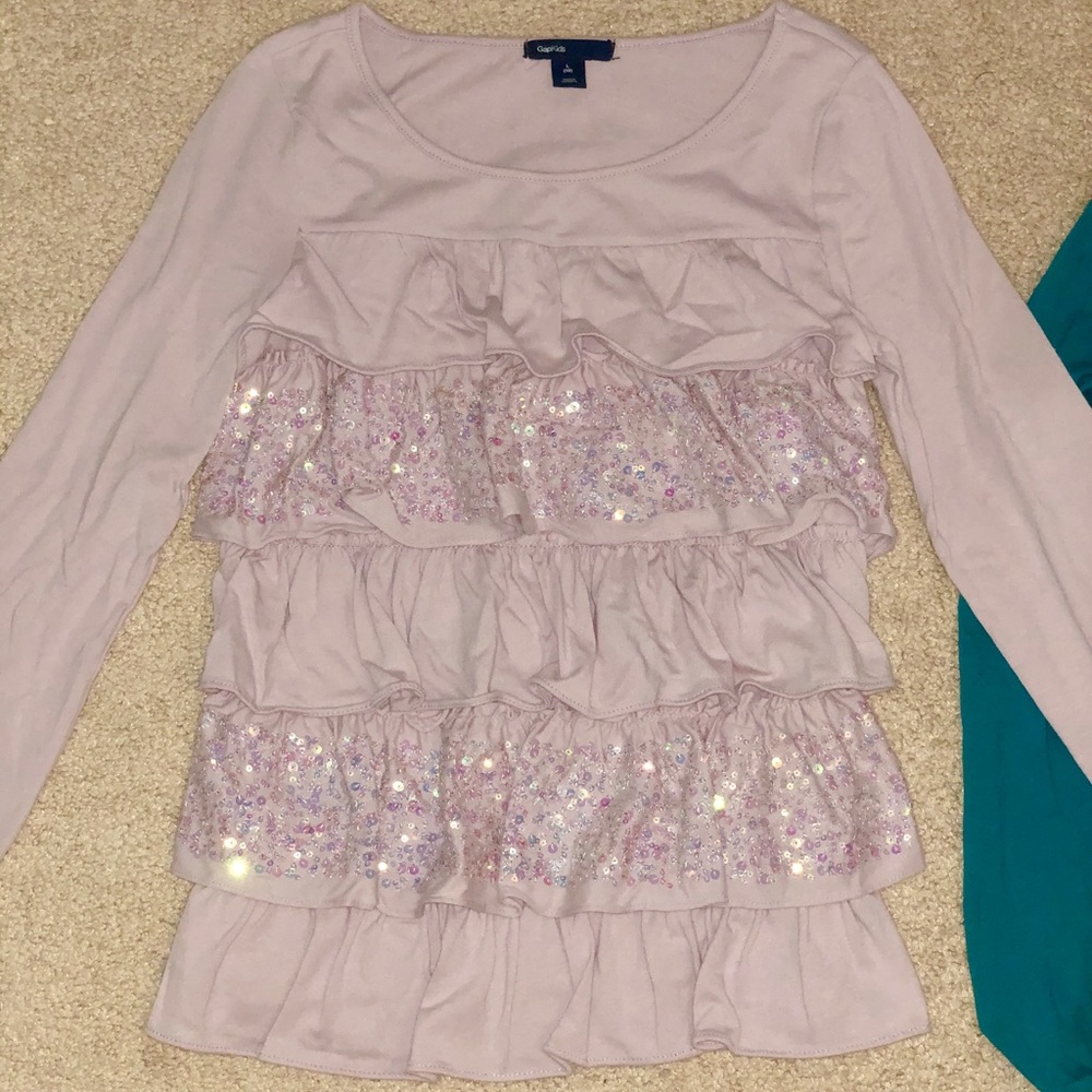 6 Pieces Girls Clothes. Size 10-12